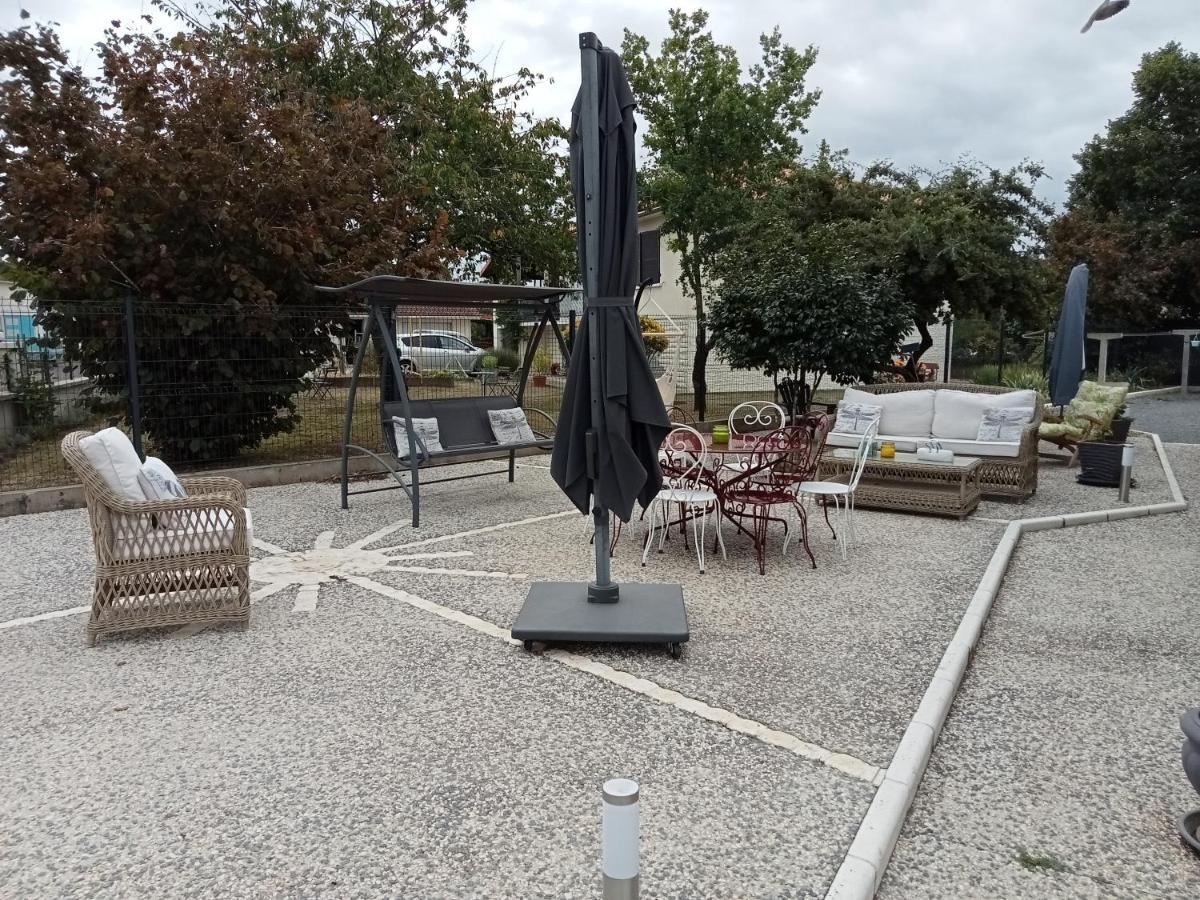 Chambre Privative Avec Salle D'Eau Chasseneuil-sur-Bonnieure Kültér fotó